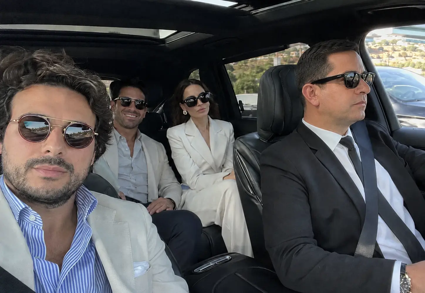 Suv Selfie